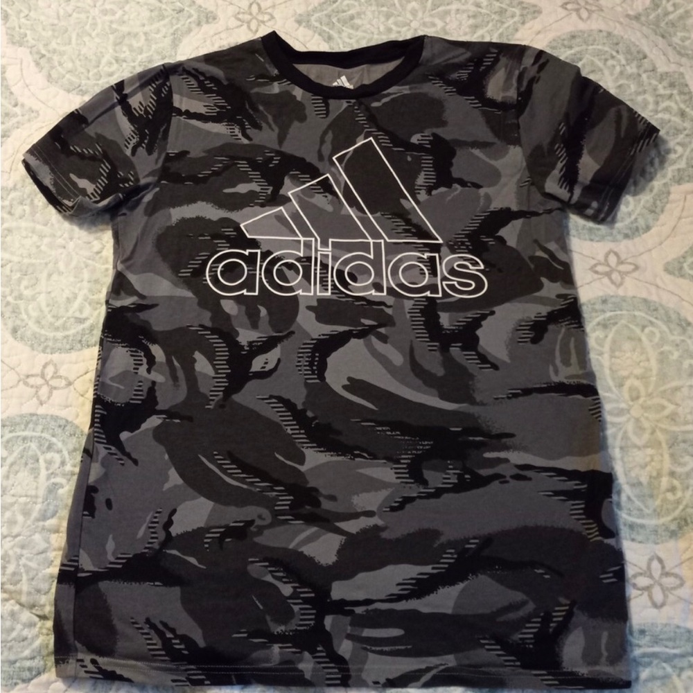 Adidas Boys L. Only worn a few times.